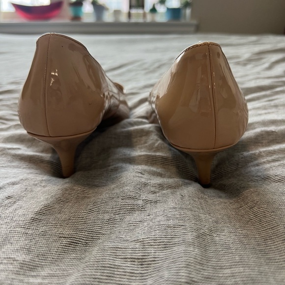 3/$10 🏷️ David’s Bridal pumps - Picture 9 of 10